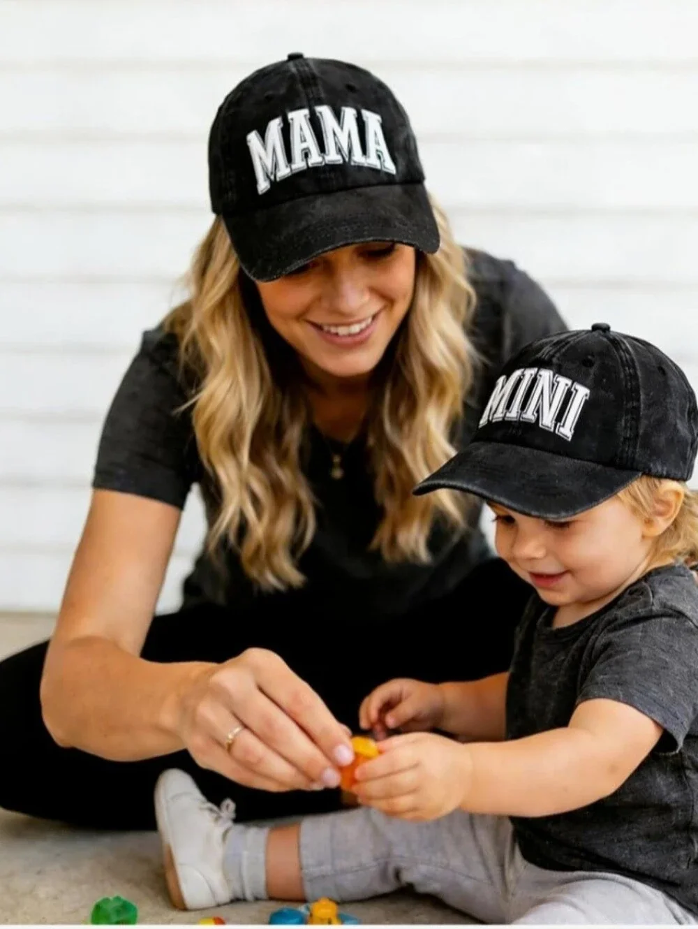 Mama & Mini Caps - Picture 2 of 6